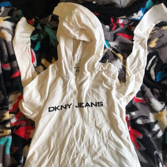 DKNY JEANS LONG SLEEVE - Picture 4 of 4